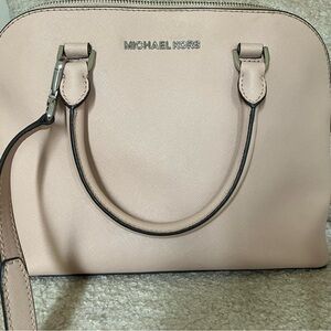 Michael MICHAEL KORS crossbody handbag PINK VGUC